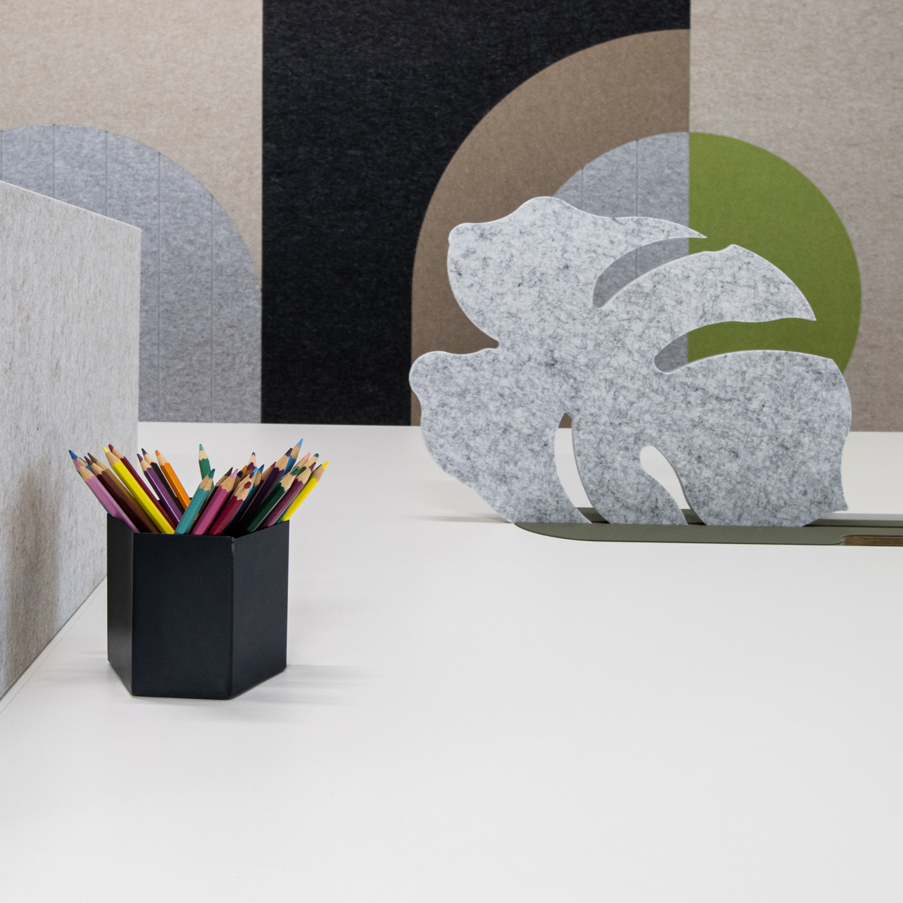 Acoustic Desk and Workstations Partitions