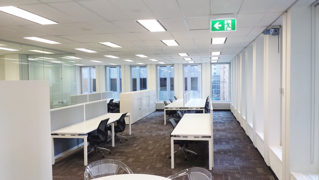 LATH single desk